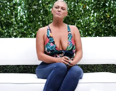 Мамка на кастинге - толстожопая женщина пришла на порно кастинг