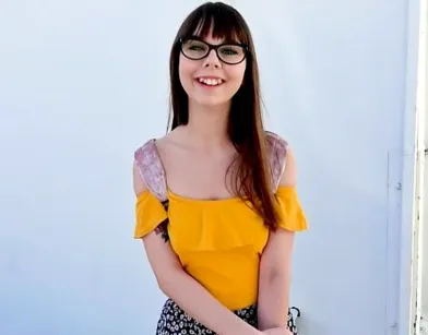 Девушка настолько хотела стать моделью, что чуть не подавилась членом пикапера