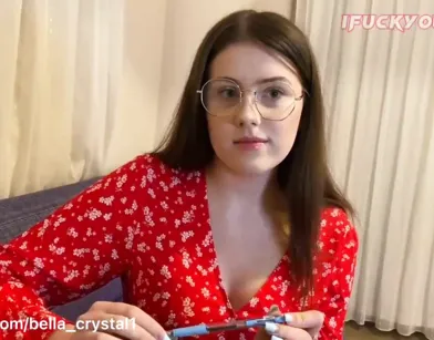 Молодая русская училка английского языка делает классный минет и хорошо занимается сексом