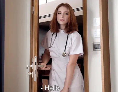 С такой сексуальной медсестрой, всегда будет каменный стояк