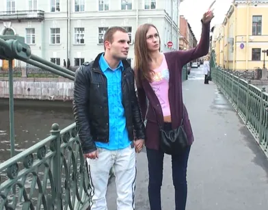 Прогулка по Питеру закончилась домашним аналом